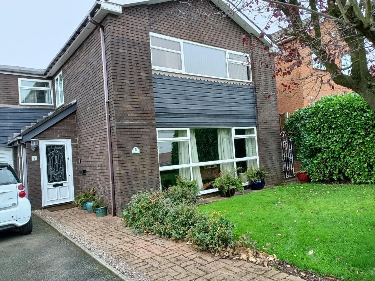 Lowri Cottage Hotel Shenstone Dış mekan fotoğraf