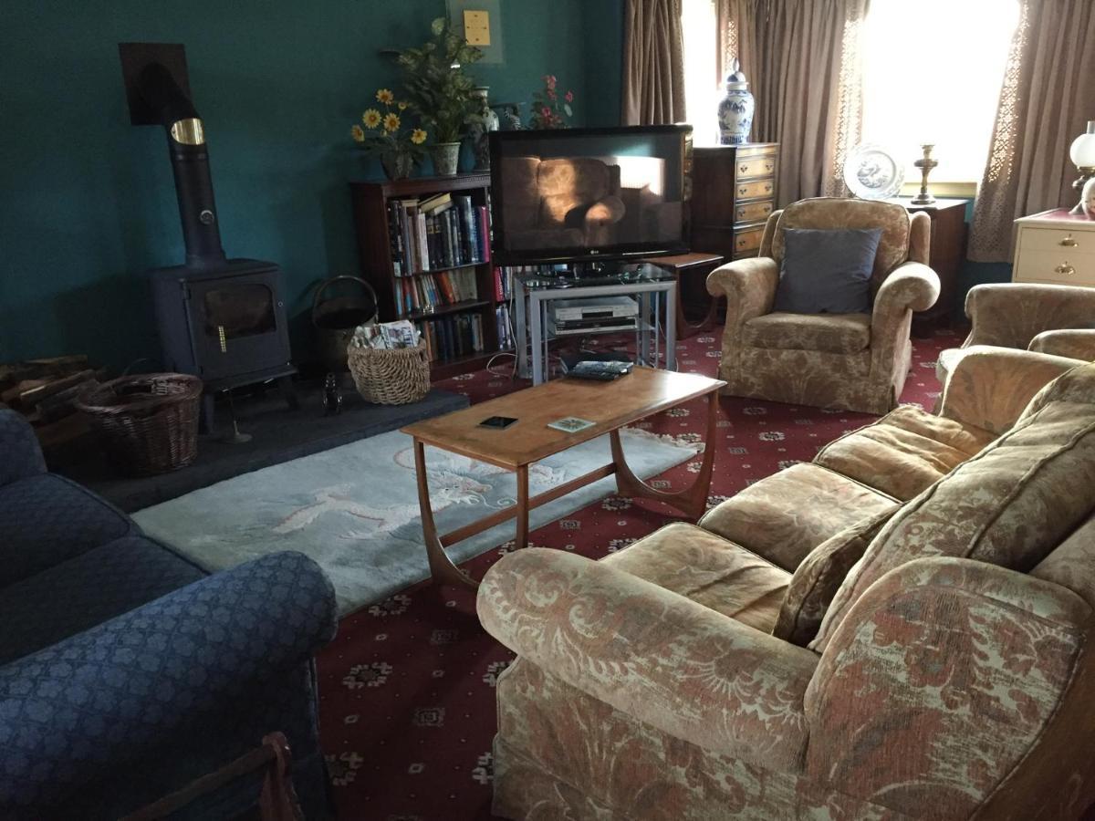 Lowri Cottage Hotel Shenstone Dış mekan fotoğraf